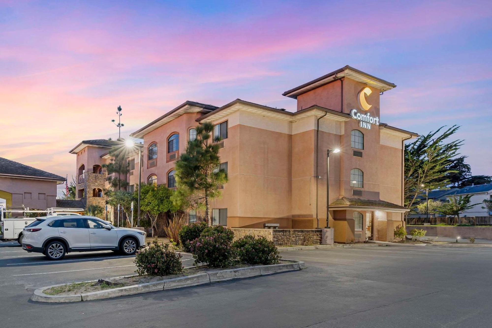 Comfort Inn Marina On The Monterey Bay Esterno foto