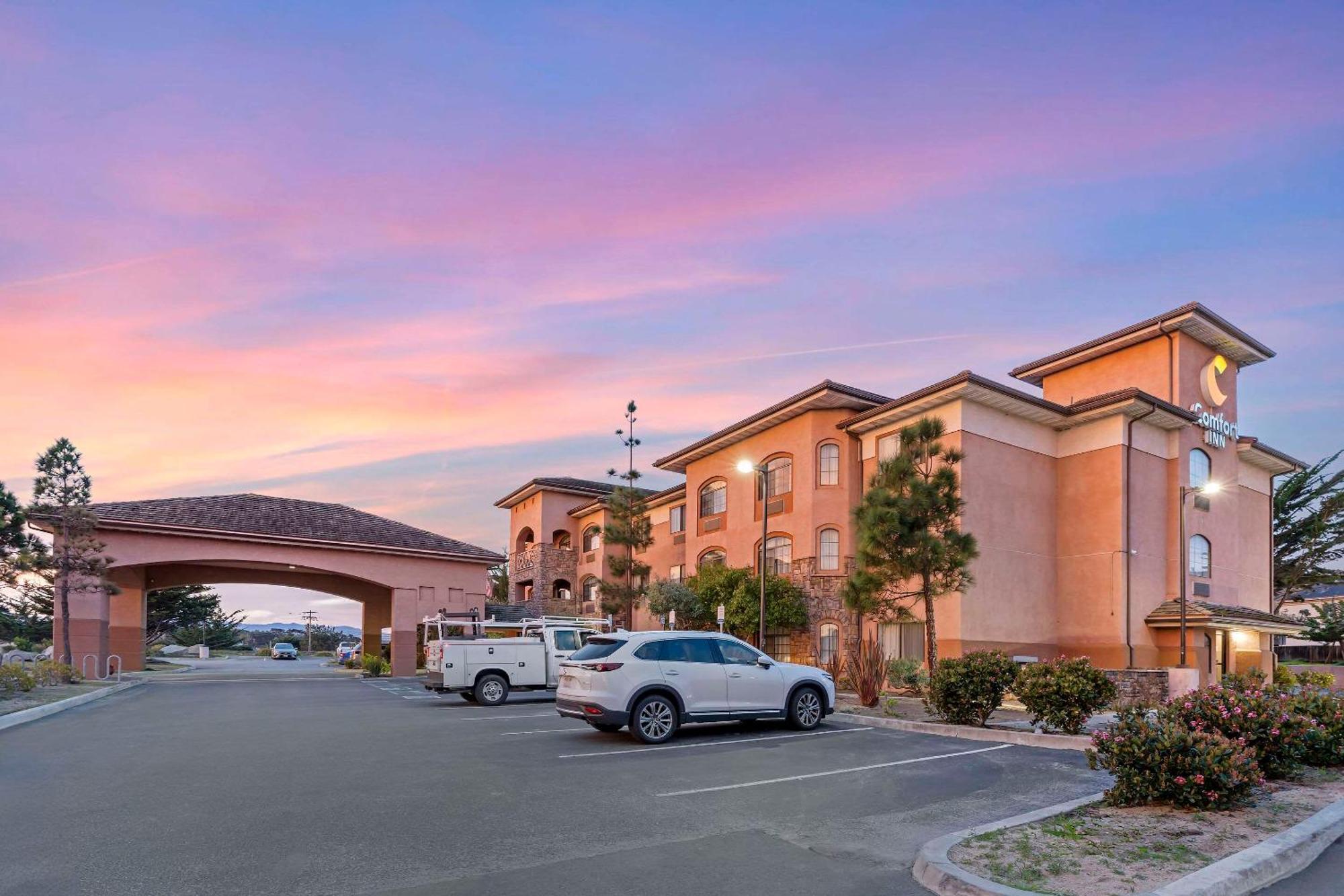 Comfort Inn Marina On The Monterey Bay Esterno foto